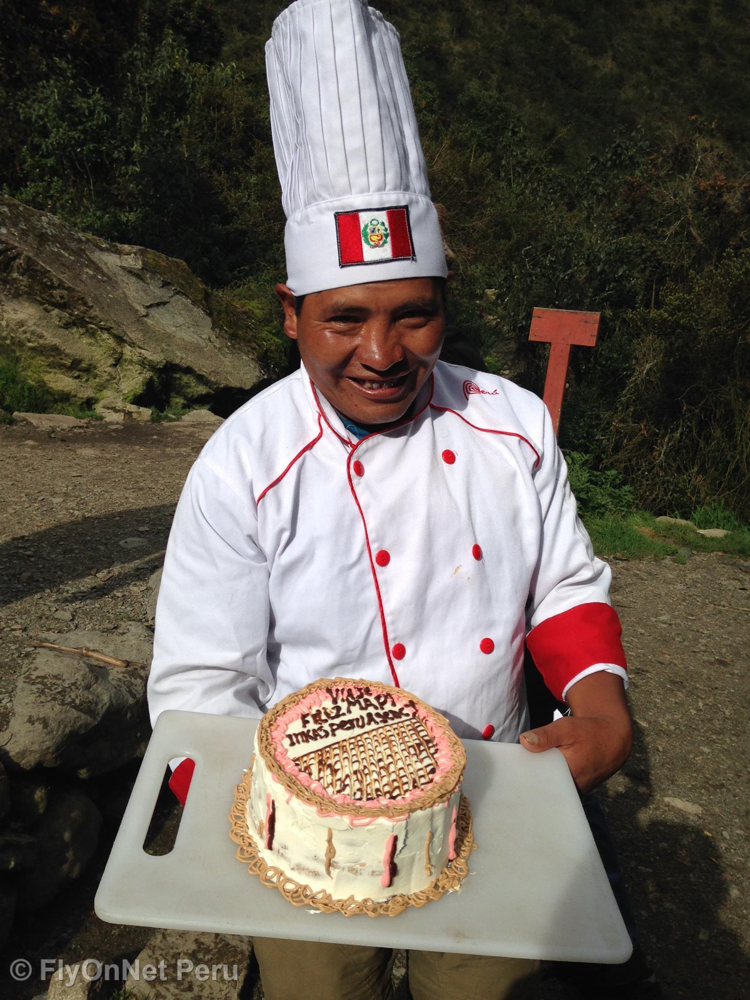 Album photos: Notre Chef préparant un gâteau, Chemin Inca
